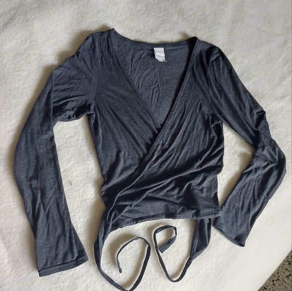 LOLE wrap tie top - Picture 3 of 3